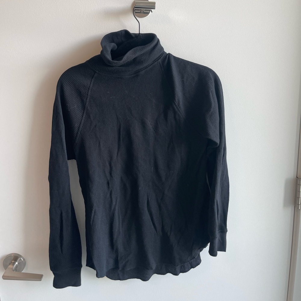 Everlane Black Ribbed Turtleneck Sweater